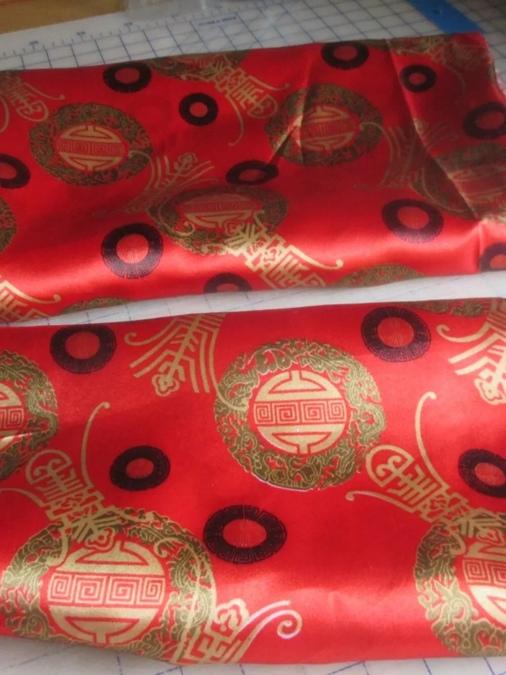 VINTAGE CHINESE BROCADE FABRIC/FABRIC FREEDOM/SHANGHAI STORY/RED & GOLD/NOS